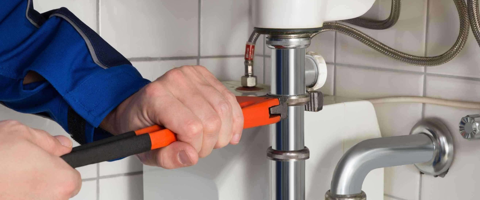 Do Plumbers Fix Wall Leaks? A Comprehensive Guide